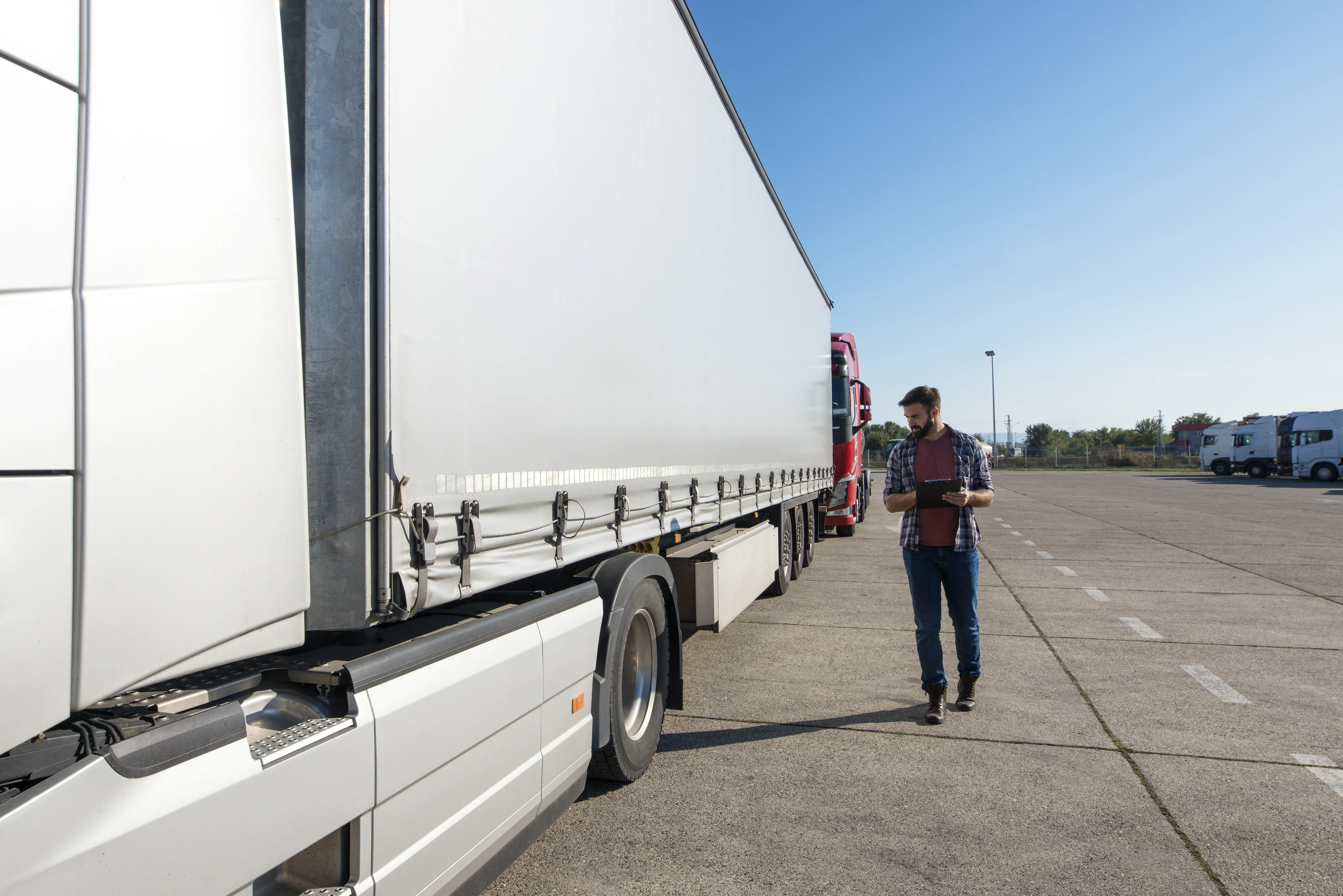 Transport Fahrzeug beim Beladen